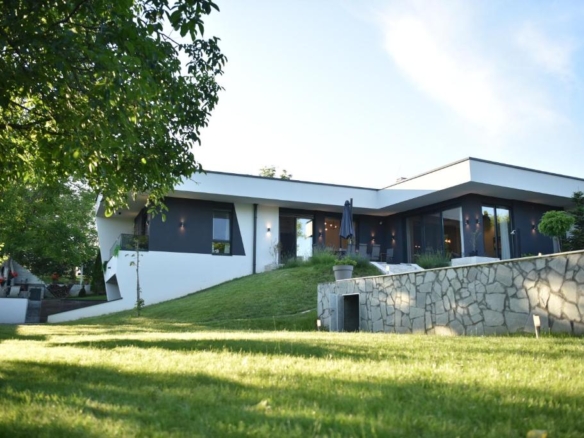 Rent Your Family Retreat in Novi Sad