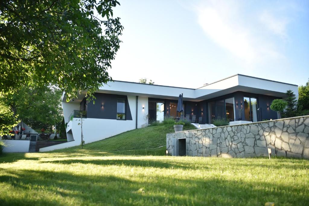 Rent Your Family Retreat in Novi Sad