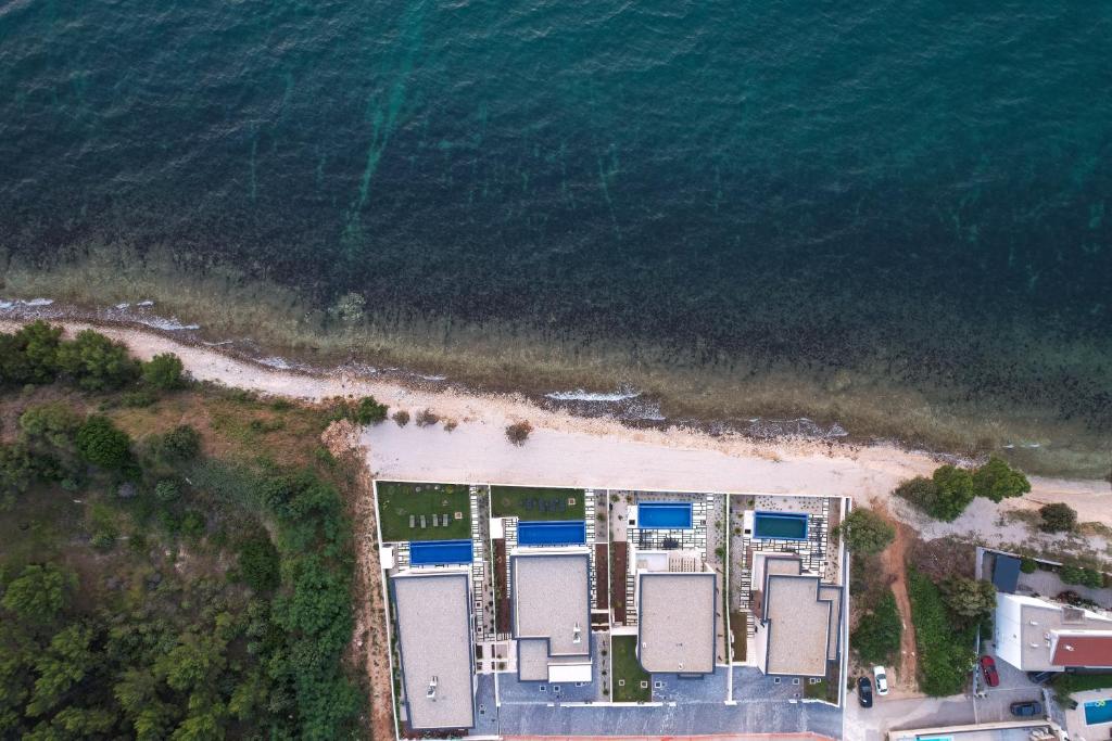 Adria-Resort-SEAFRONT-Villa-B-Quiet-Beachfront-Retreat-with-Private-Pool-18