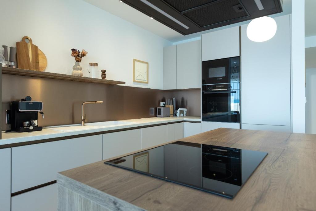Adria-Resort-SEAFRONT-Villa-B-Quiet-Beachfront-Retreat-with-Private-Pool-5
