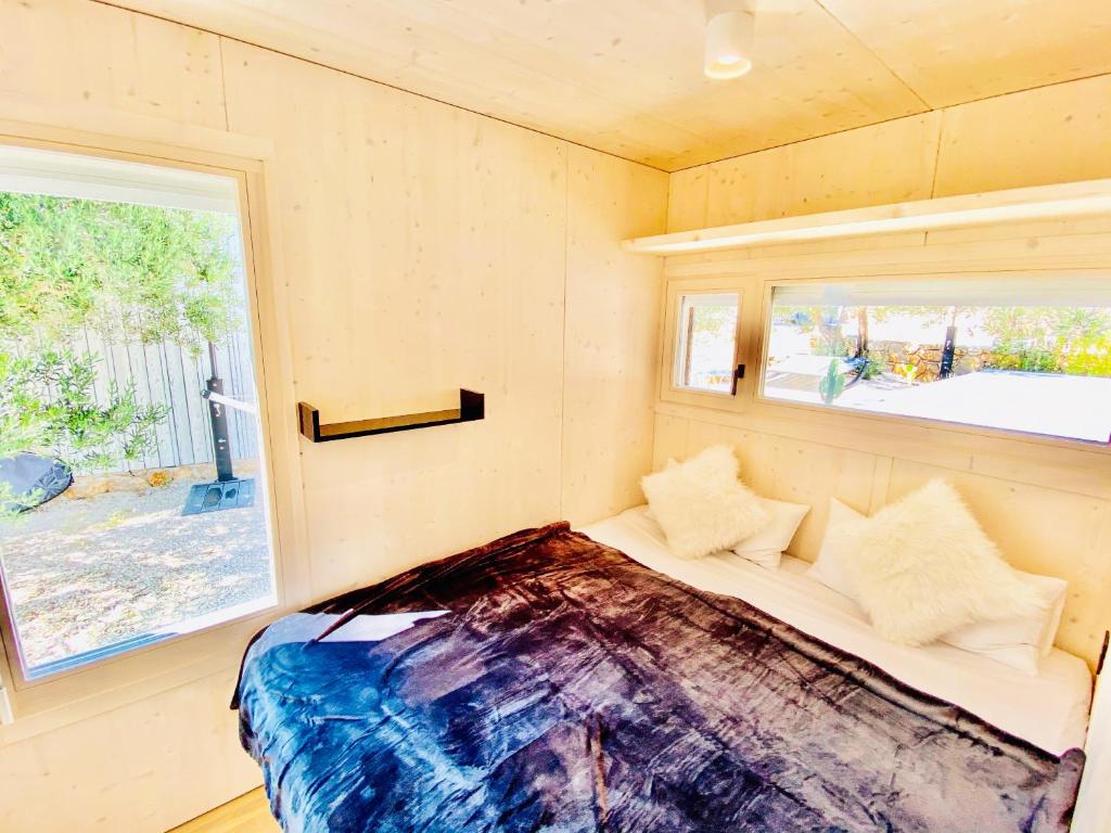 BUQEZ-ECO-RESORT-Beach-Villa-28-Directly-by-beach-2