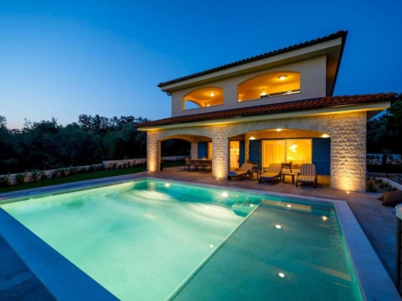 Luxury Villa Loma 1
