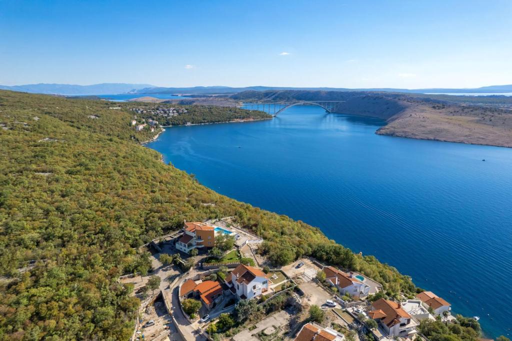 Luxury-Villa-Ostro-with-pool-Krk-bridge-view-19