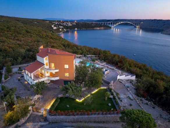 Luxury Villa Oštro with pool & Krk bridge view