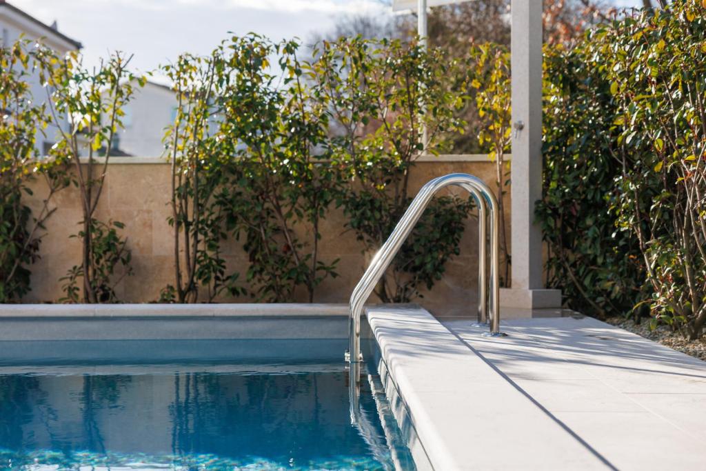 New-2026-Casa-MARE-Malinska-with-private-heated-pool-15