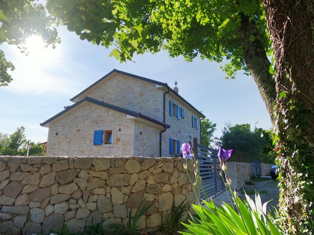 Stone-House-Iva-7