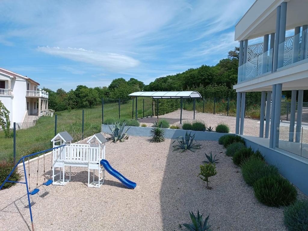 VILLA-NAVIS-10