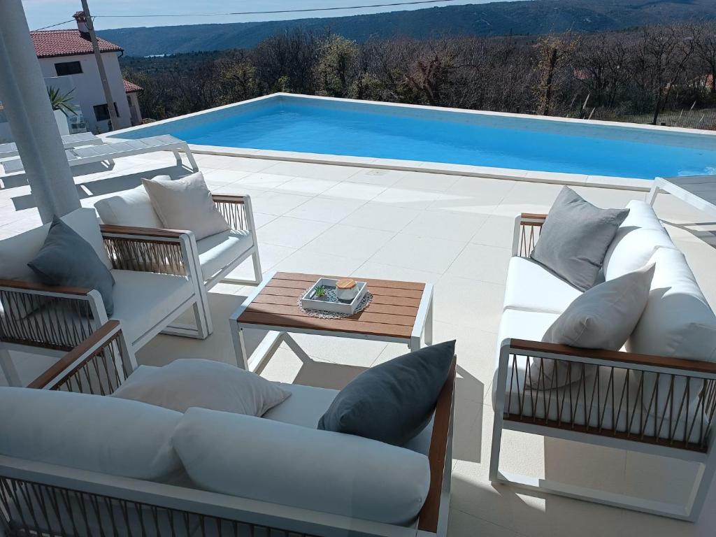VILLA-NAVIS-12