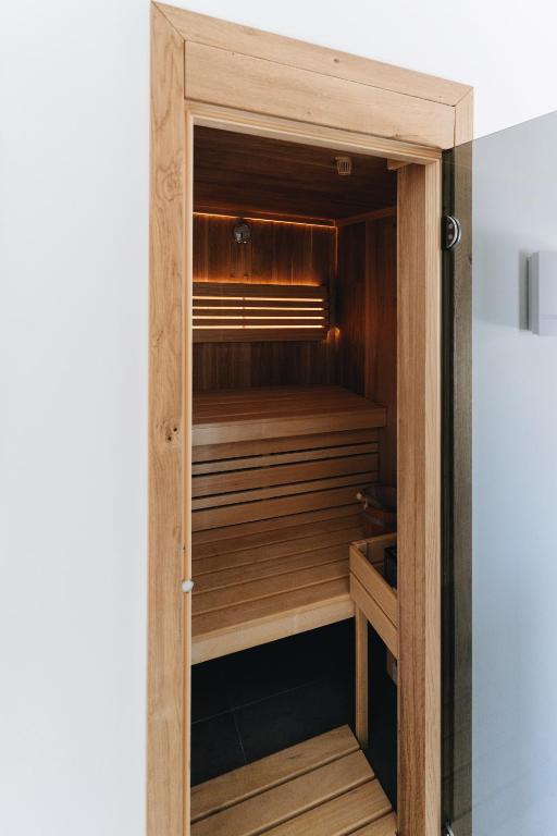 Villa-Kadila-with-heated-pool-and-sauna-for-family-15
