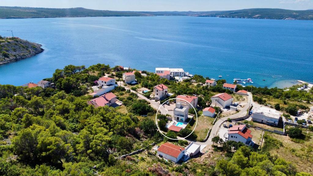 Villa-Lele-peace-mountain-sea-view-heated-pool-12