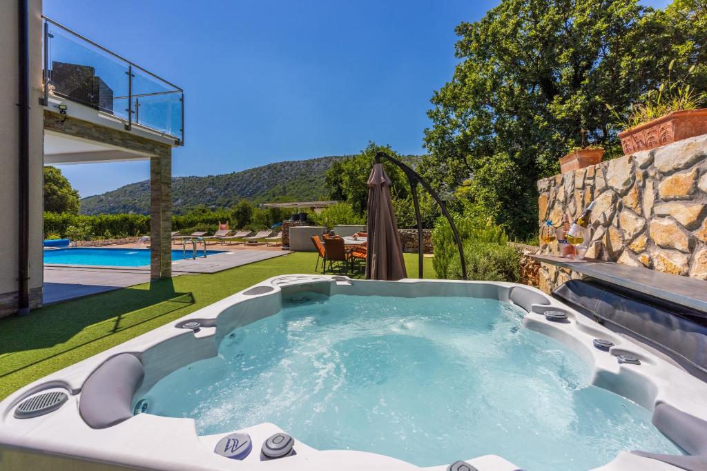 Villa-Monte-Adria-11