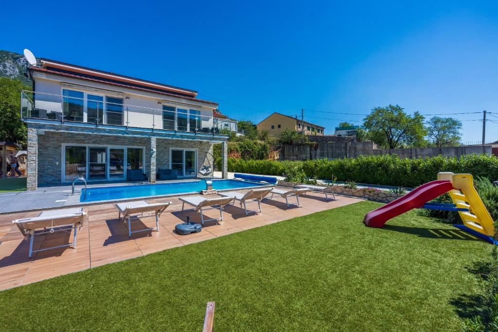 Villa-Monte-Adria-12