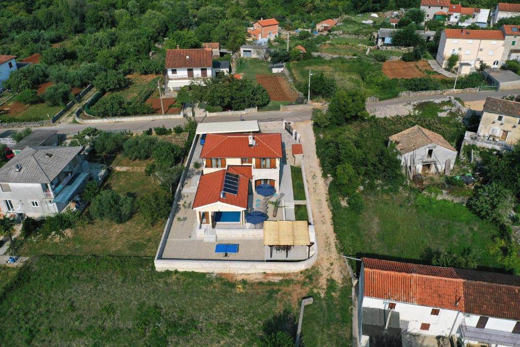 Villa-Muskatel-KRK-with-heated-covered-pool-21