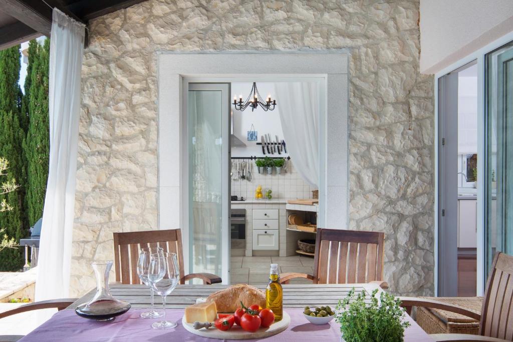 Villa-Pag-10