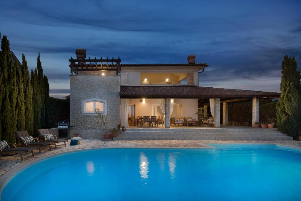 Villa-Pag-11