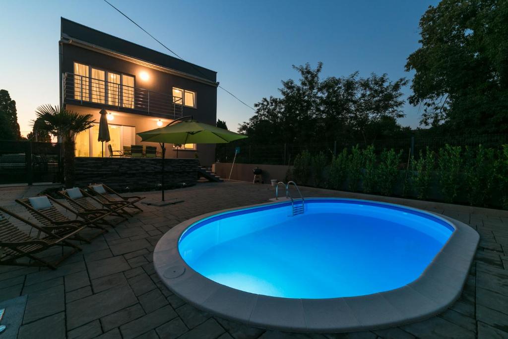 Villa-Pjena-Luxury-Mediterranean-Retreat-with-Private-Pool-18
