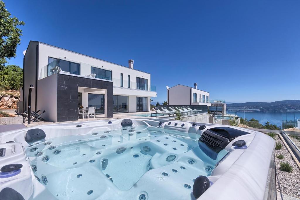 Villa-Ultima-with-sea-view-private-pool-jacuzzi-gym-and-sauna-13