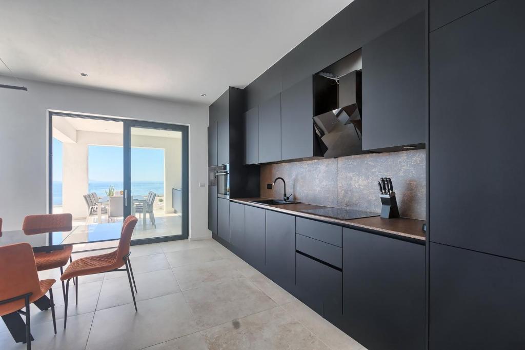 Villa-Ultima-with-sea-view-private-pool-jacuzzi-gym-and-sauna-17