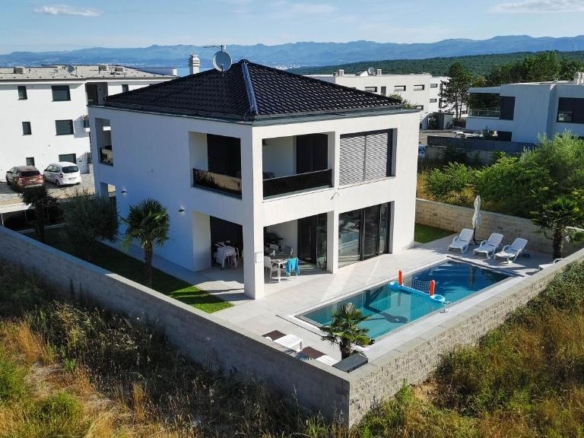 Villa Weiss Malinska Heated Pool - Osmosis System
